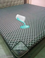 HomeStore-YEP Quilted Waterproof King size (72*78 inches) mattress protector with Elastic Straps, Maroon Pack of 1