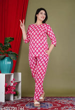 Trendy Fashionable Women Top & Bottom Sets