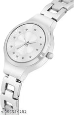 Unique Flower Designer Round Dial Attractive Metal Belt Analog Watches for Women