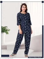 Trendy Fashionable Women Top & Bottom Sets